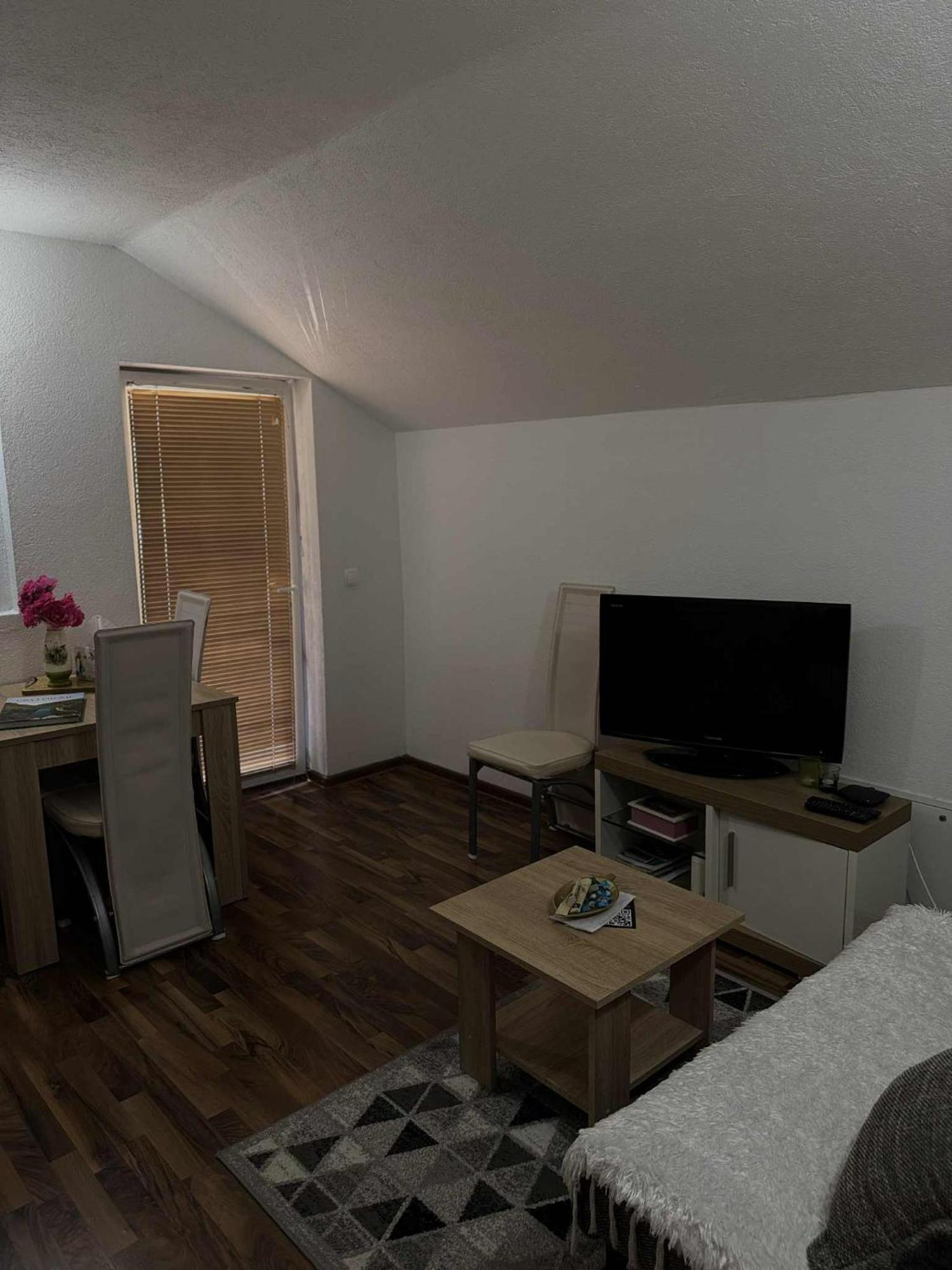 Apartament Dil *